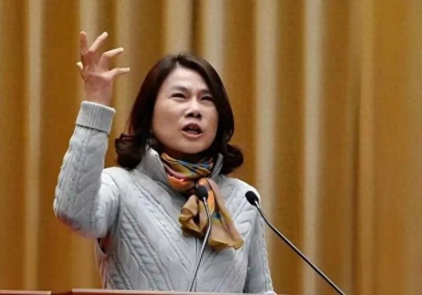 线上股票配资代理 董明珠人气居高不下, 格力越卖越好, 人民群众的眼睛是亮的